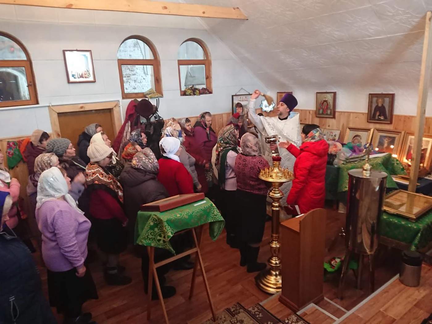 Священник Сергий Иванов совершил Божественную литургию
