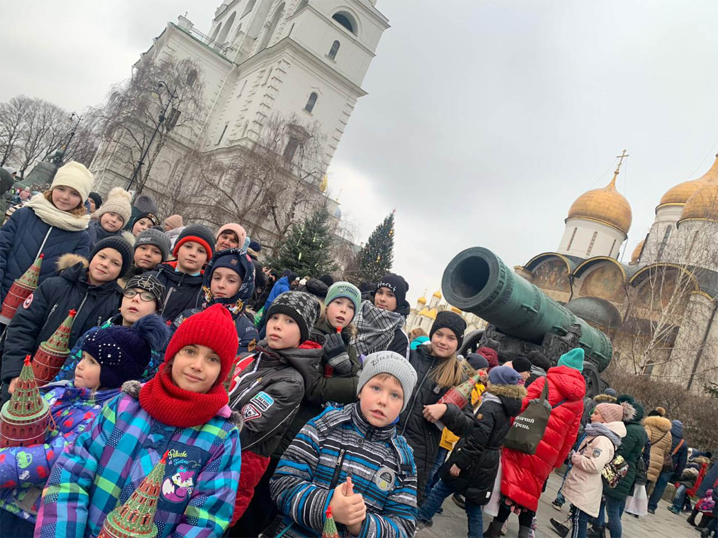 Накануне празднования Новолетия благополучно завершилась наша детская поездка в Москву на Президентскую ёлку