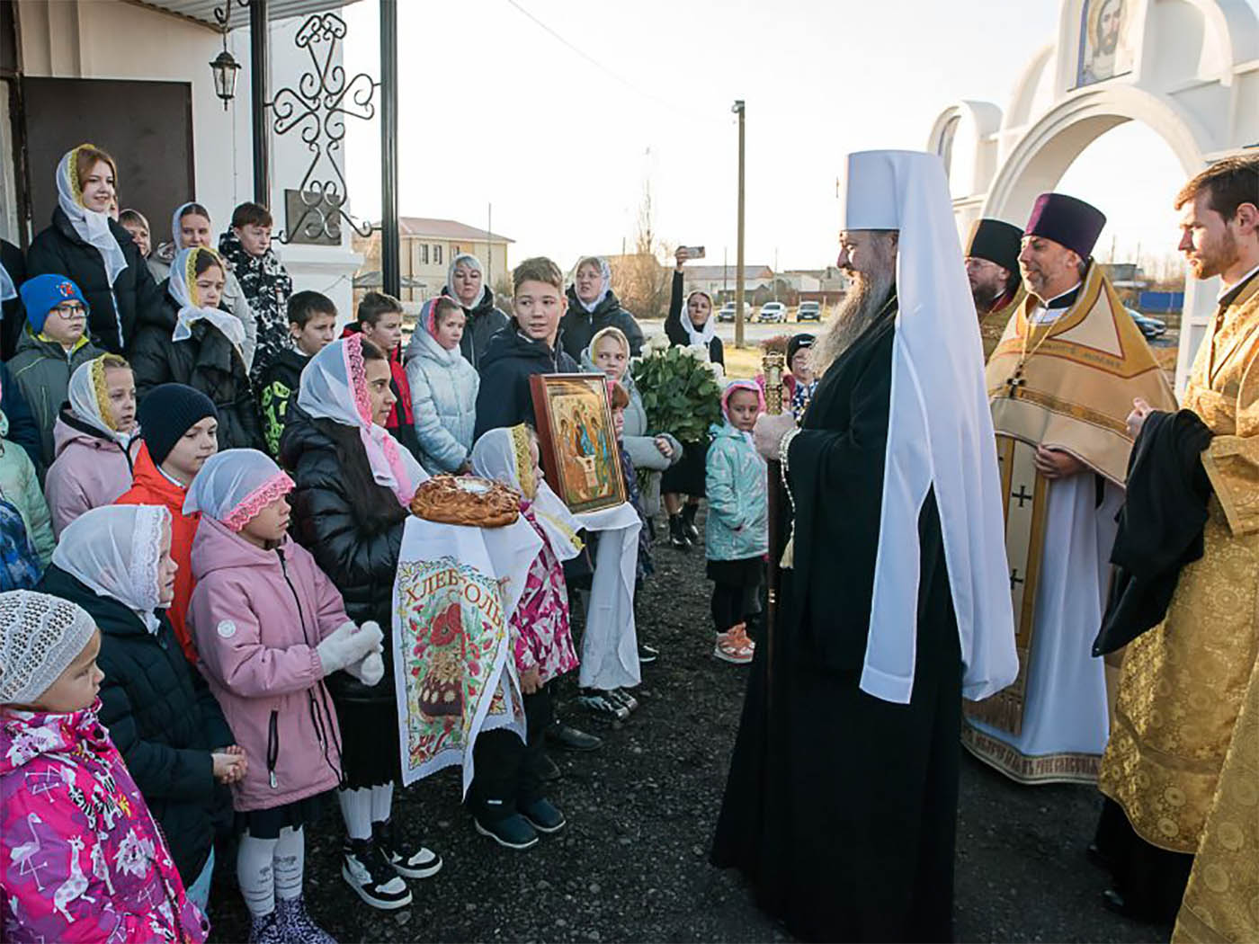 5 ноября 2023 года митрополит Пензенский и Нижнеломовский Серафим совершил Божественную литургию в храме в честь Святой Живоначальной Троицы