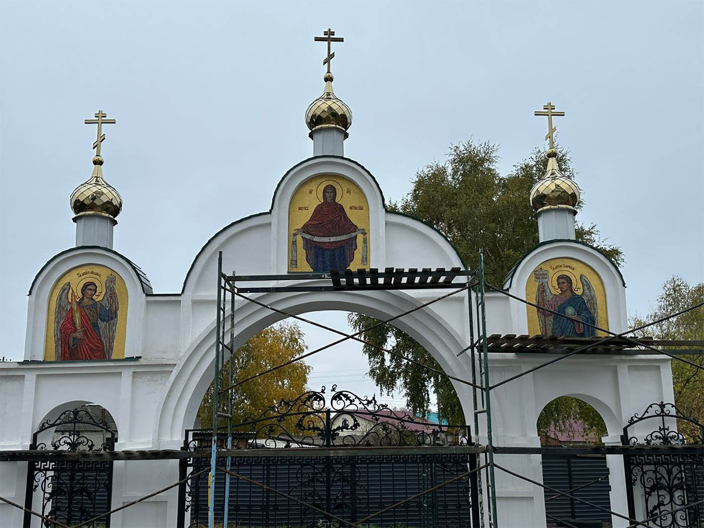 Накануне праздника Покрова Пресвятой Богородицы